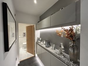 Photo 14- click for photo gallery